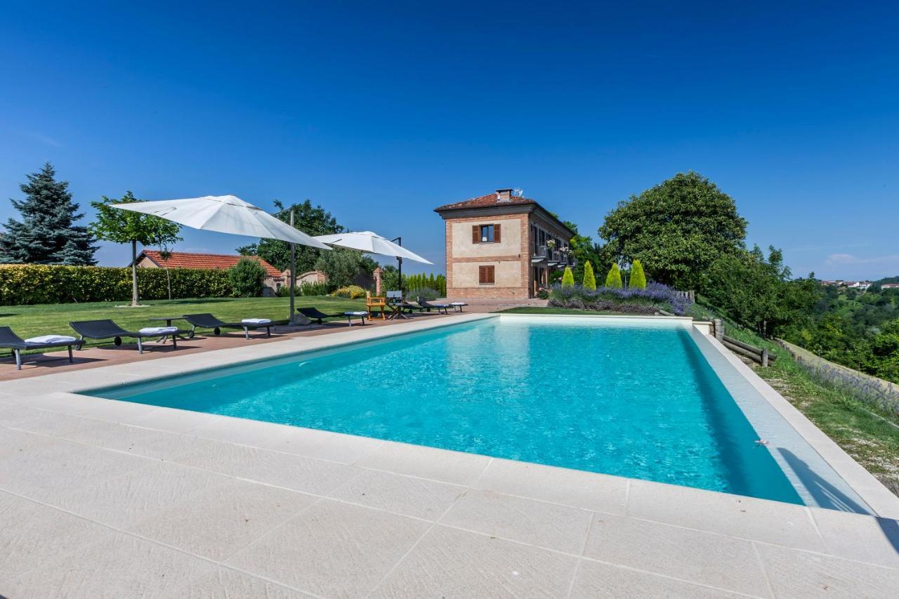 Alta Villa The Countryhouse Adults Only Boutique Bnb Vigliano d'Asti Exterior photo